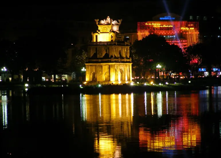 hinh-noel-o-ha-noi-9