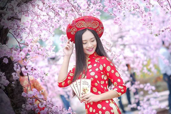 Trọn bộ ảnh hot girl bên hoa đào siêu đẹp