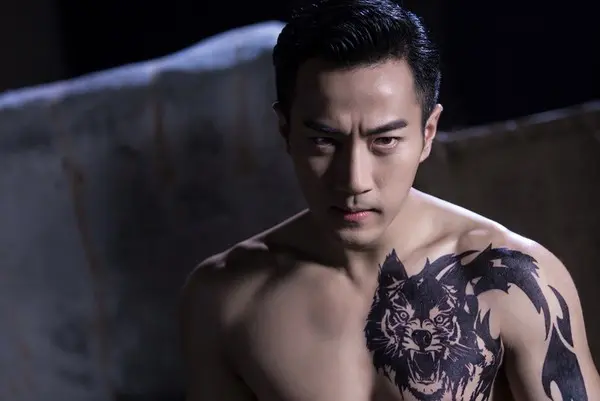 10-hinh-xam-dep-cho-nam-hot-nhat-hien-nay-1