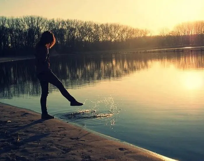 bo-suu-tap-10-hinh-anh-buon-lam-hinh-nen-cho-may-tinh-1