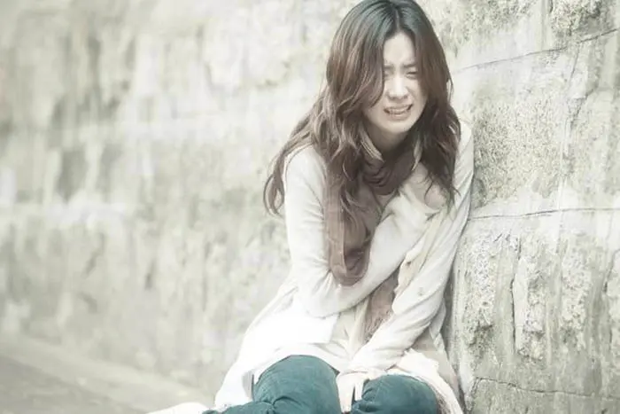 anh-buon-va-khoc-cry-crying-04