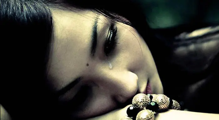 anh-buon-va-khoc-cry-crying-08