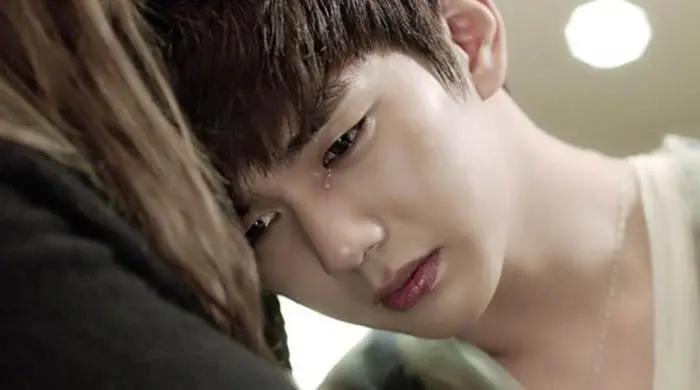 anh-buon-va-khoc-cry-crying-10