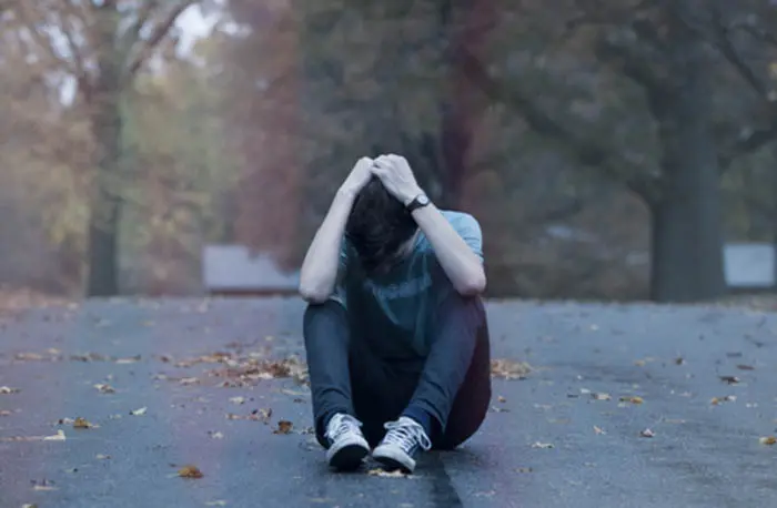 anh-buon-va-khoc-cry-crying-13