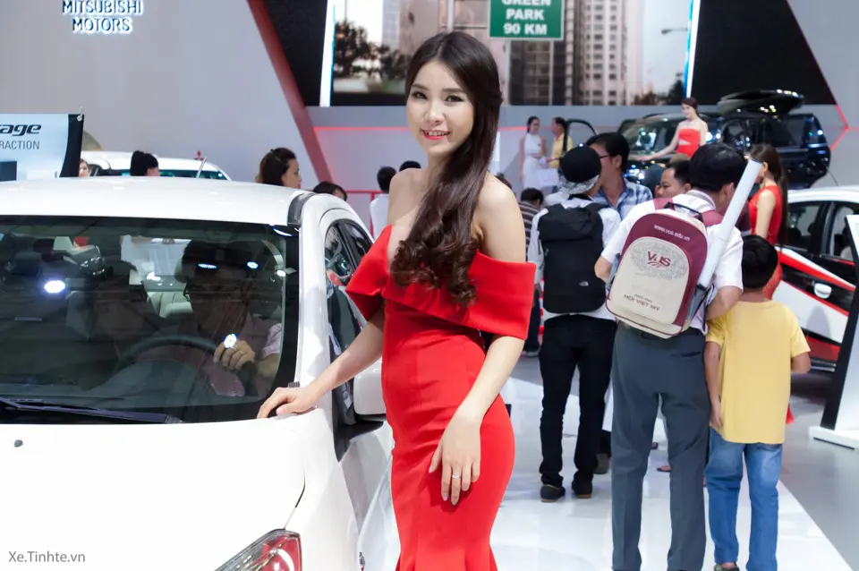 chan-dai-hot-girl-pg-motor-show-dep-15