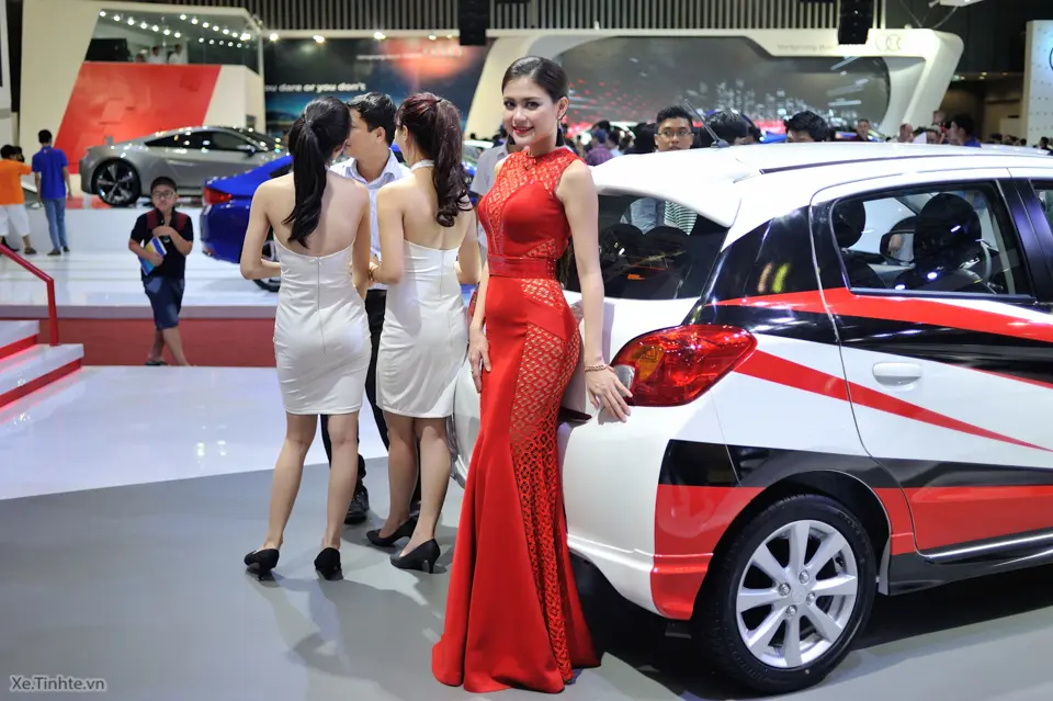 chan-dai-hot-girl-pg-motor-show-dep-18