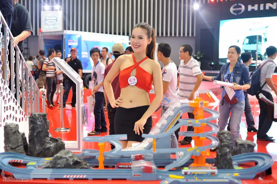 chan-dai-hot-girl-pg-motor-show-dep-33