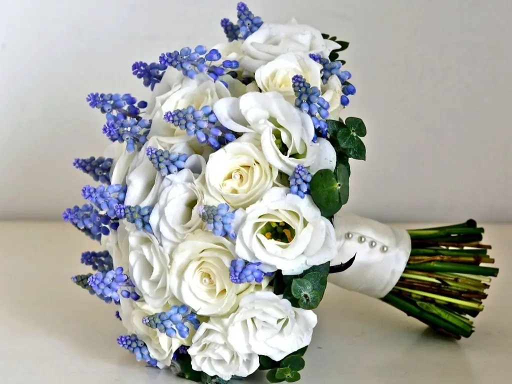 gio-hoa-hong-dep-lam-qua-8-3-15