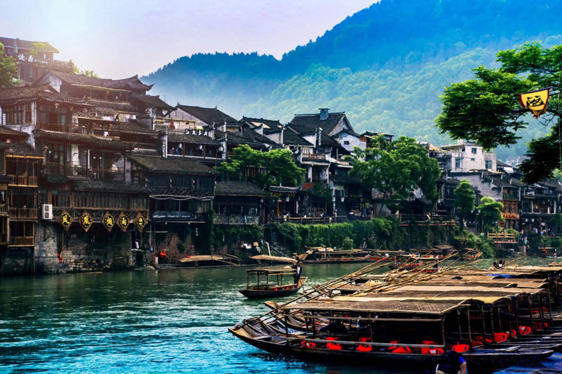 Hình ảnh Phượng Hoàng Cổ Trấn đẹp ngỡ ngàng