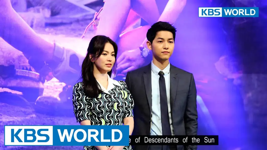 hinh-nen-phim-hau-due-mat-troi-Descendants-of-the-Sun-05