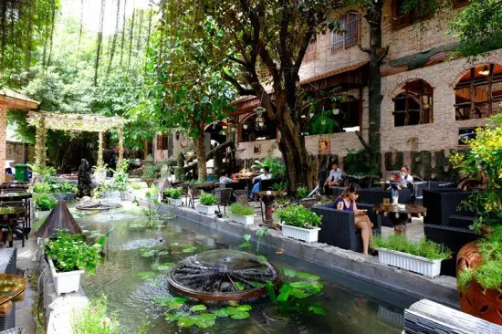 zin-huyen-thoai-cafe-dep-sai-gon-02